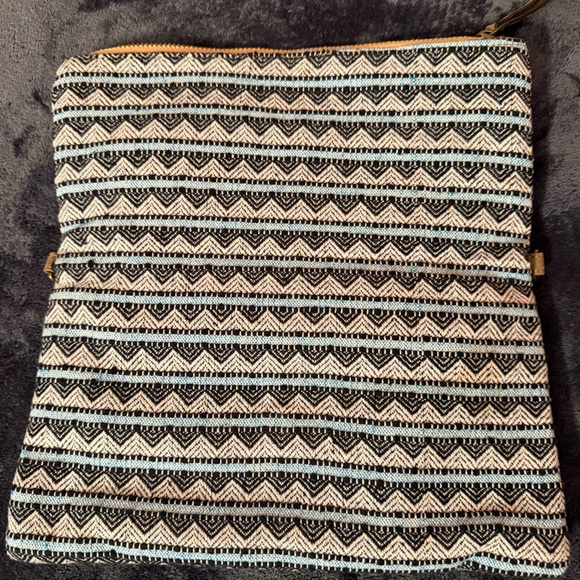 Patterned Clutch Bag - Picture 4 of 6